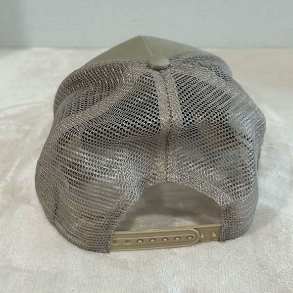 BOCO Cap Hat Unisex Snapback Color Tan SHOW UP Truckers White Gear Fleet Feet - Picture 5 of 10